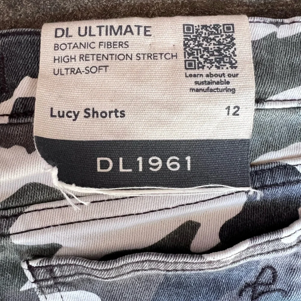 DL1961‎ Girls' Camouflage Lucy Cut Off Short size 12